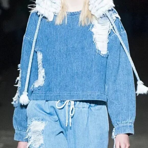 Ksenia Schnaider Fall 2018 Fashion Show Distressed Oversized Designer Denim Top - Picture 1 of 9